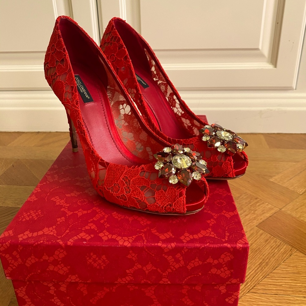 RARE 💥 Dolce & Gabanna Red Embelished Lace Heels